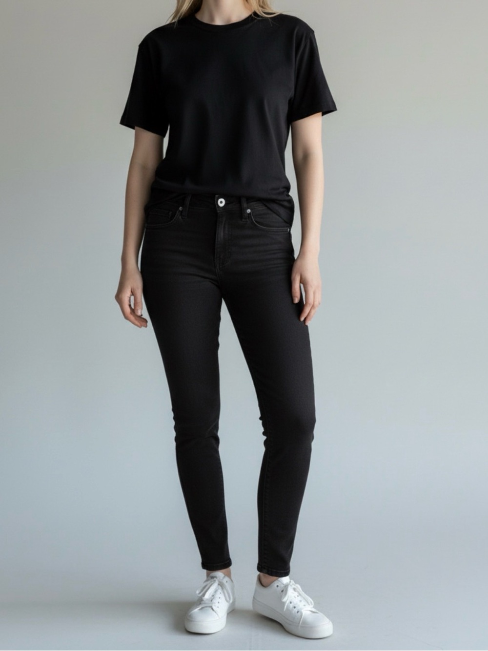AE Women’s Dream Stretch Black High-Rise Skinny Jeans size 0 Short